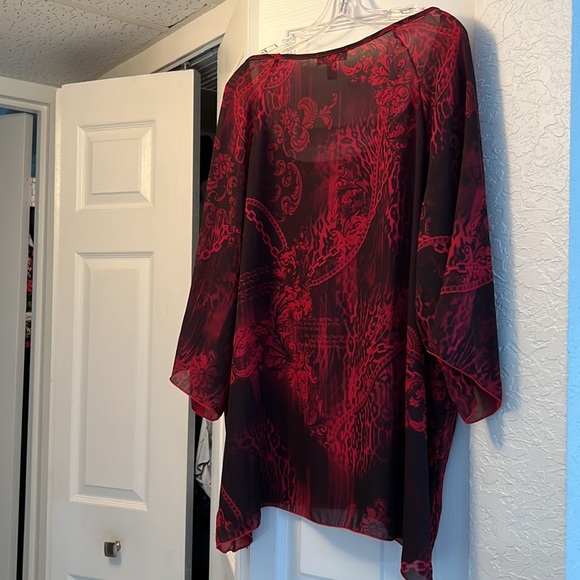 DRESSBARN NEW 3X SHEER DECORATIVE RED, BLACK HIGHLIGHTED WITH GOLD TOP - Picture 5 of 9
